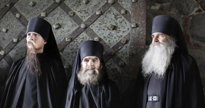 Stavropegic monastery: what does it mean in Orthodoxy